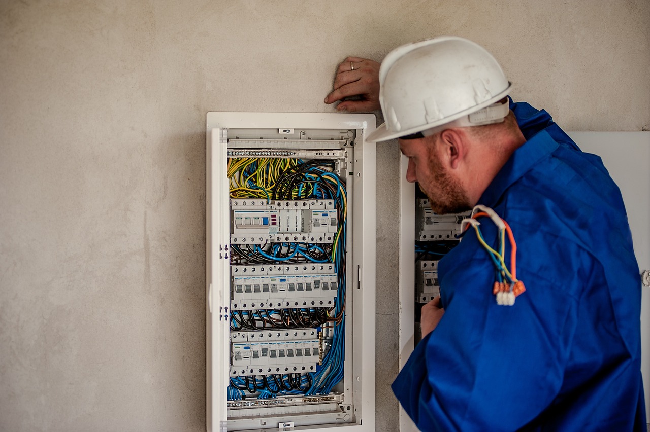 découvrez nos services d'électricien qualifié, garantissant une installation sûre et conforme aux normes. bénéficiez de notre expertise pour tous vos travaux électriques, que ce soit pour des rénovations ou des projets neufs. contactez-nous dès aujourd'hui pour un devis gratuit!