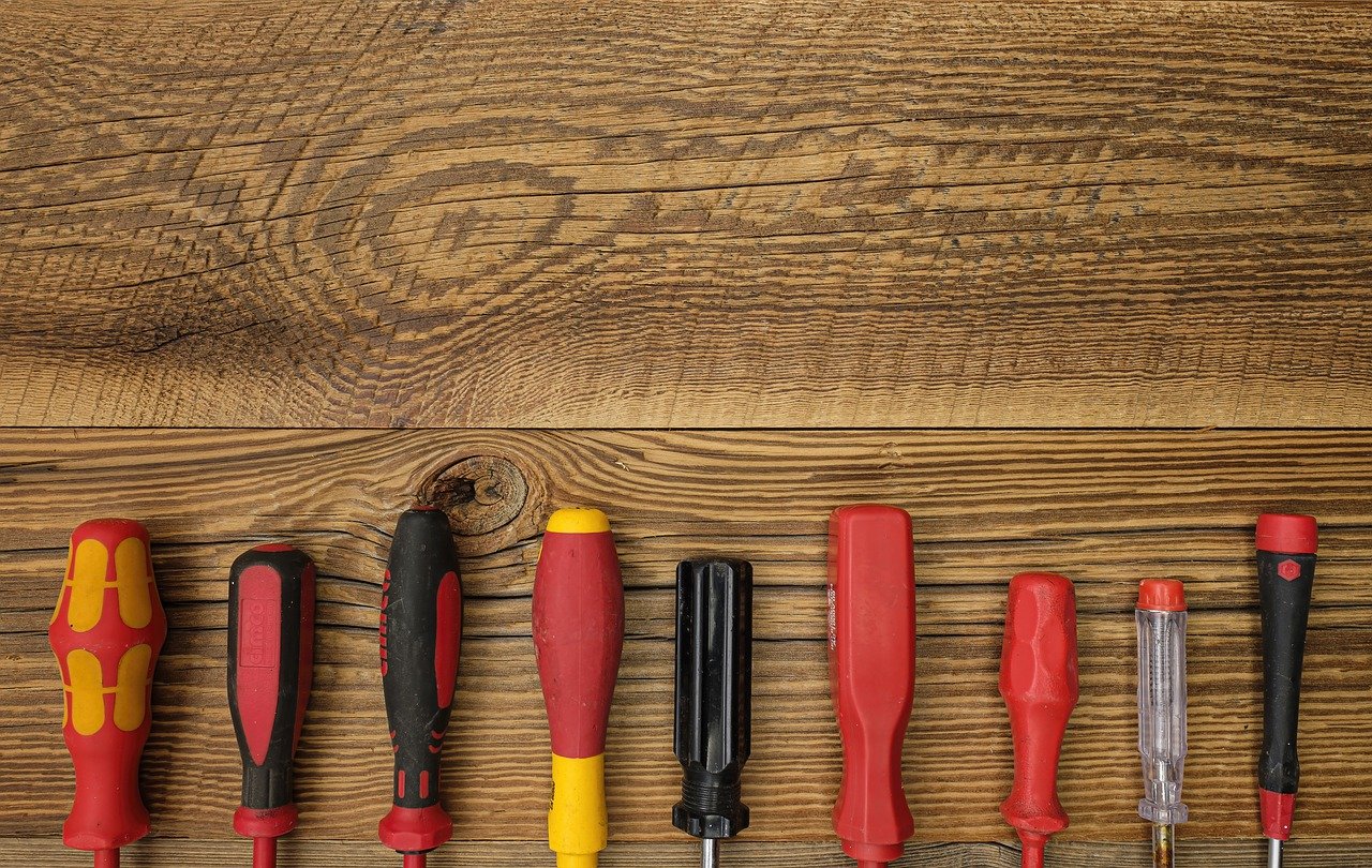 découvrez nos électriciens qualifiés, experts en installations, réparations et maintenance électrique. profitez de services fiables et professionnels pour tous vos besoins électriques, garantissant sécurité et conformité.