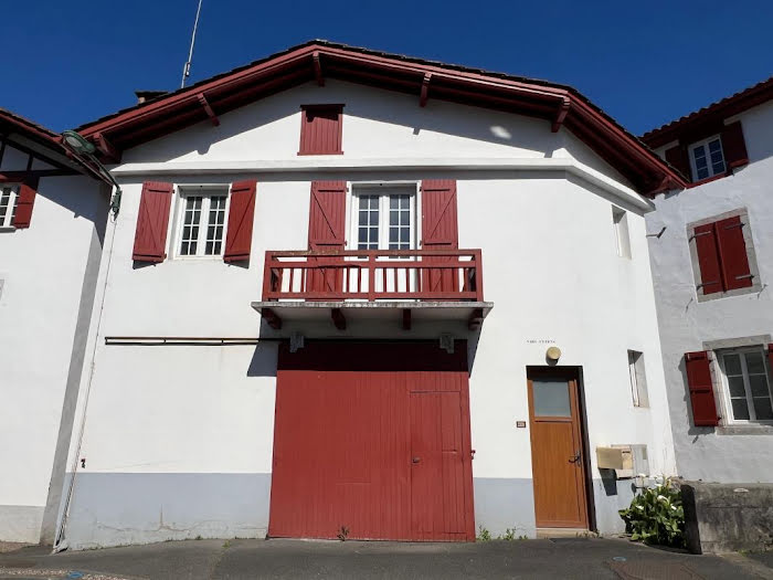 découvrez les services d'un électricien professionnel à jatxou, spécialisé dans les installations, réparations et conseils en électricité. faites confiance à notre expertise pour tous vos projets électriques, que ce soit pour votre maison ou votre entreprise.